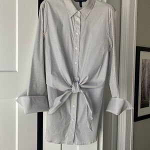 White House Black Market pinstripe woven tunic shirt with tie front. Size 6.